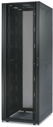 APC NetShelter SX 42U 750mm wide x 1070mm deep