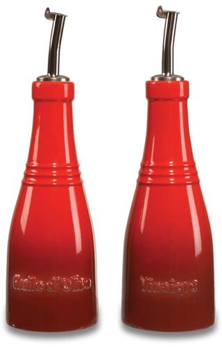 Juego de Aceite y Vinagre Le Creuset de Cerámica de Gres Esmaltada. Color Rojo Cereza. Versátil, resistente y funcional.