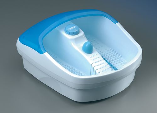 Masaje de pies M275 funcionamiento con burbujas y dotado de 3 accesorios diferentes para el cuidado de los pies