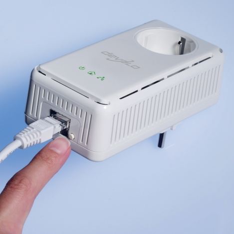 ¡¡Conéctate a Internet a tráves de la red eléctrica en cualquier sitio de tu casa y conecta entre si todos los dispositivos aptos para la red!! dLAN 200 AVplus Network kit de DEVOLO (3 adaptadores)
