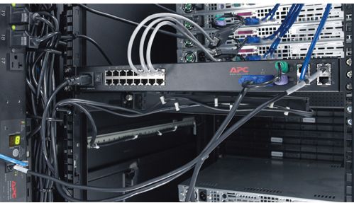APC AP5641 - APC KVM to APC Switched Rack PDU Power Mgmt Cable // Racks and Accessories · KVM Switches
