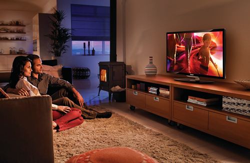 Televisor LED Philips 32PFL5406H/12 - 81 cm (32"), HD Ready y TDT/C. Relájate y disfruta de una magnífica noche frente a tu Televisor