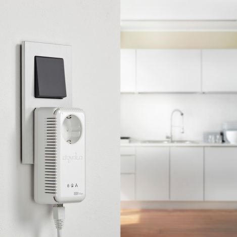 ¡¡Conéctate a Internet a través de la red eléctrica en cualquier sitio de tu casa y conecta entre si todos los dispositivos aptos para la red!! dLAN® 500 AVplus de DEVOLO (1 Adaptador)