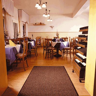 3M ALFOMBRA NOMADAQUA 4500 120x180 CM. RETIENE SUCIEDAD+AGUA. ANTIDESLIZANTE. COLOR MARRON. REF. FZ010010440 / 3M-796748