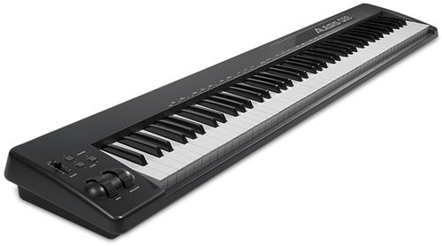 Teclado controlador Alesis Q88 USB/MIDI de 88 teclas.